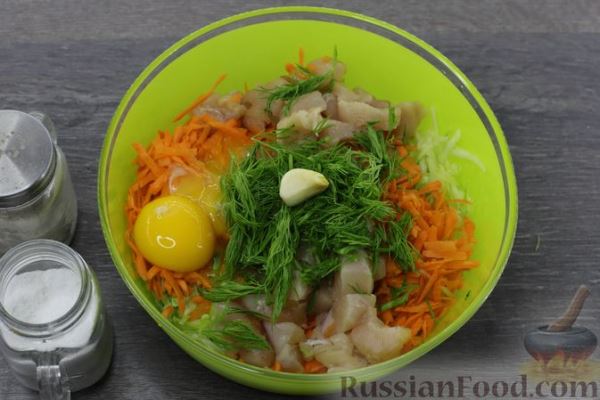 Суфле из куриного филе с кабачком, морковью и укропом