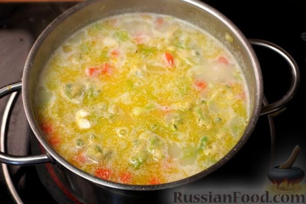 Сырный суп с клецками из кабачка