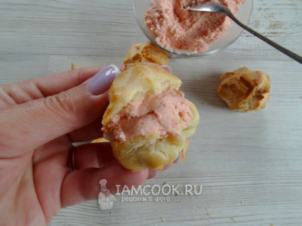 Профитроли с крабовыми палочками