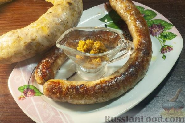 Домашняя колбаса из рубленого мяса и сала