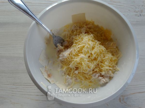 Пирог из лаваша с курицей на сковороде