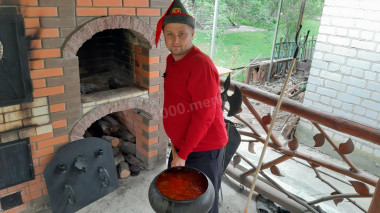 Борщ со свиными ребрышками, фасолью и болгарским перцем